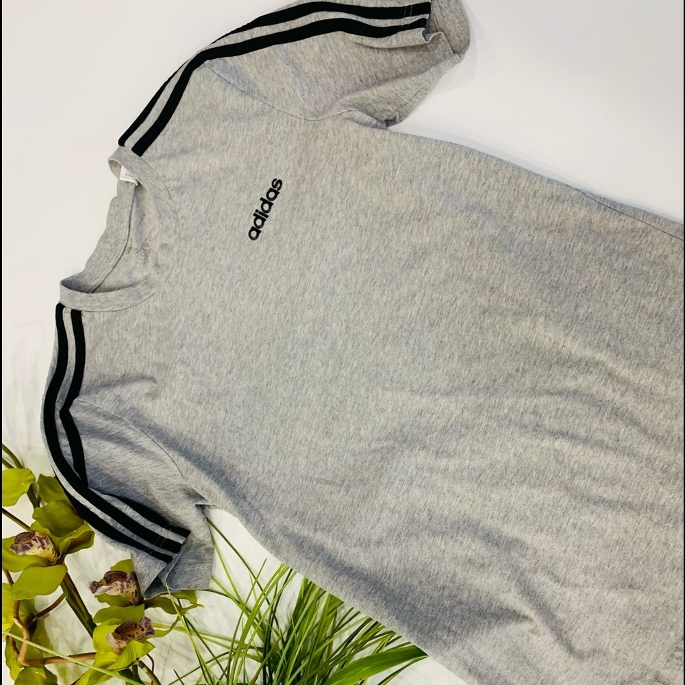 T15- Adidas Gray T-shirts size S